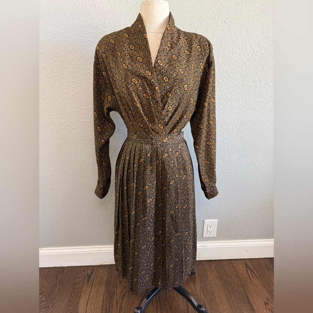 Vintage Betty‎ Hanson Silk Skirt Set